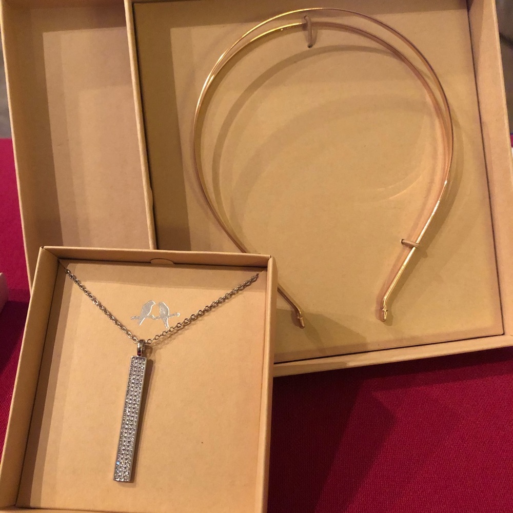 ‼️NIB‼️ Chloe & Isabel Bundle